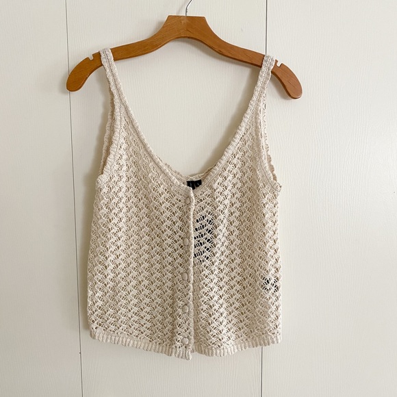 moon & madison Tops - Moon & Madison beige crochet tank top NWT large